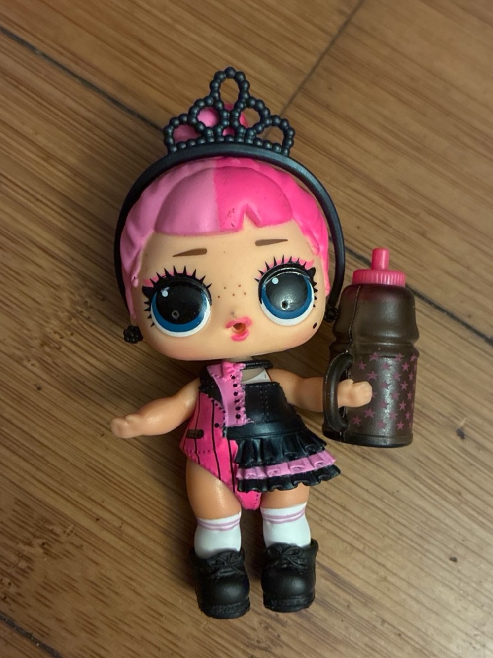 L.O.L. Surprise! Dance Dance Dance Taplet doll